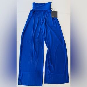 NWT! NORMA KAMALI 
High Waist Pleat Pant 
in Berry Blue 
Size XS